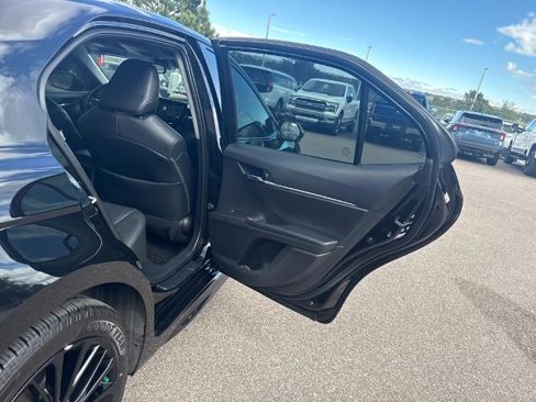 Used 2022 Toyota Camry SE image 20