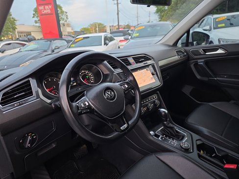 Used 2018 Volkswagen Tiguan SEL image 29