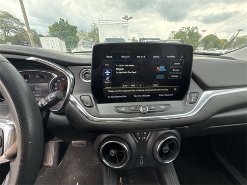 Certified 2023 Chevrolet Blazer LT w/ Driver Confidence Package image 11