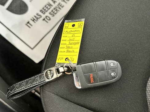 Used 2021 Jeep Renegade Sport image 31