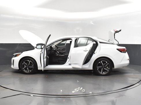 Used 2024 Nissan Sentra SV image 46