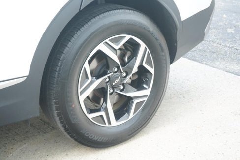 Used 2024 Kia Sportage LX image 13