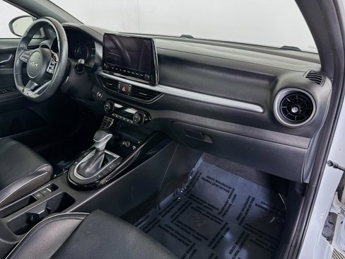 Certified 2022 Kia Forte GT-Line w/ GT-Line Premium Package image 29