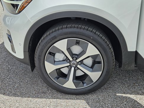 New 2026 Volvo XC40 B4 Plus w/ Protection Package image 36