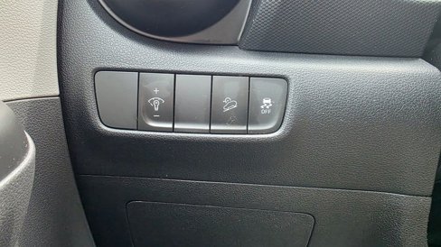 Used 2023 Hyundai Kona SEL image 29