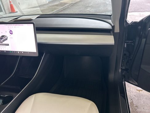 Used 2020 Tesla Model 3 Long Range image 22