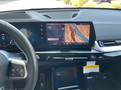 Used 2025 BMW X2 xDrive28i w/ Technology Package image 12