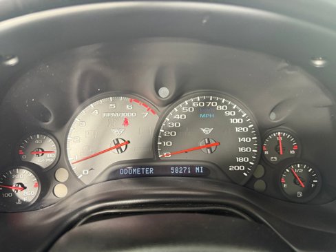 Used 1998 Chevrolet Corvette Coupe w/ Memory Pkg image 16