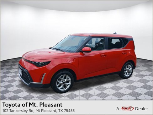 Used 2023 Kia Soul LX w/ LX Technology Package image 1