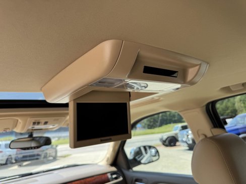 Used 2013 Chevrolet Tahoe LTZ image 9