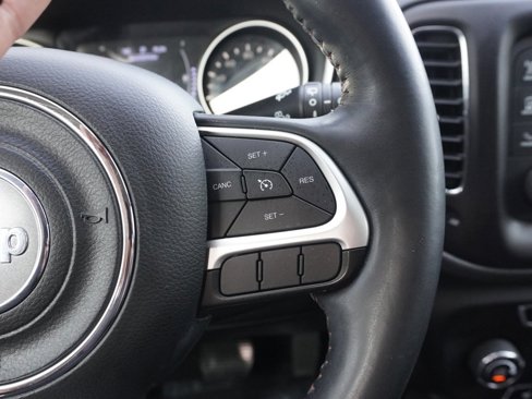 Used 2018 Jeep Compass Latitude w/ Cold Weather Group image 37