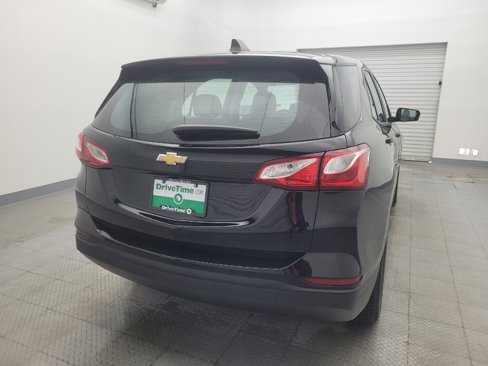 Used 2020 Chevrolet Equinox LS image 7