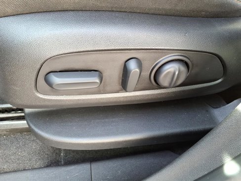 Used 2019 Chevrolet Equinox LT image 21