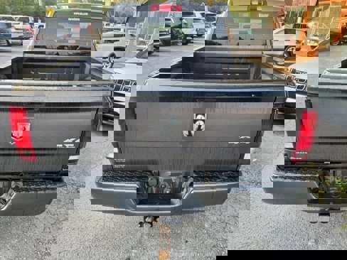 Used 2019 RAM 1500 Express w/ Express Value Package image 4