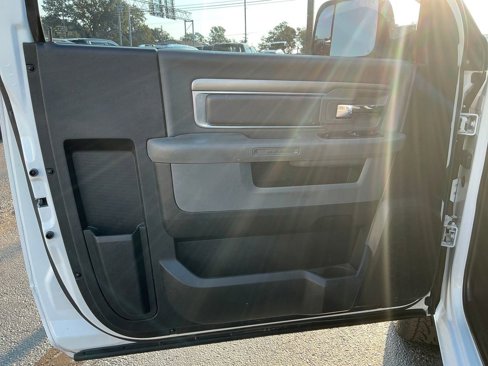 Used 2013 RAM 1500 Express image 10