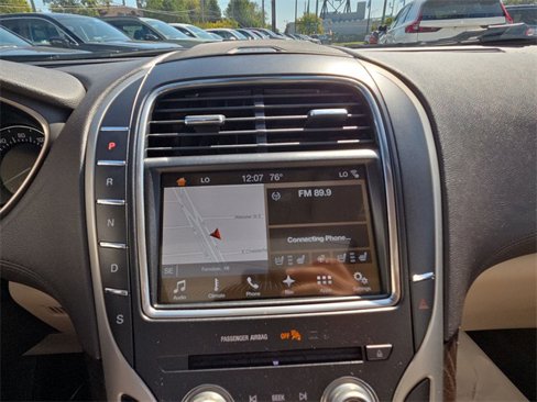 Used 2017 Lincoln MKX Reserve w/ Lincoln MKX Climate Package image 17