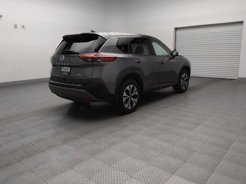 Used 2021 Nissan Rogue SV image 9