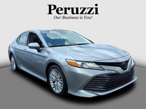 Used 2019 Toyota Camry XLE image 1