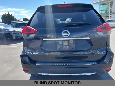 Used 2018 Nissan Rogue SL w/ Premium Package image 6