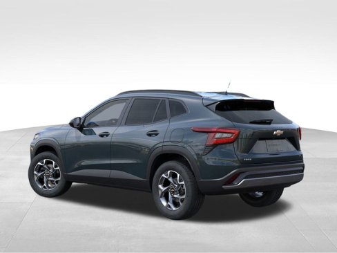 New 2025 Chevrolet Trax LT image 3