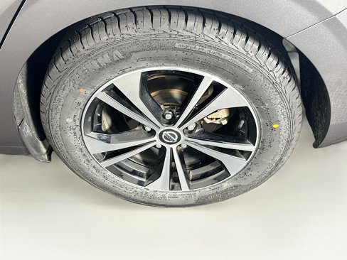 Used 2022 Nissan Sentra SV w/ Trunk Package image 11