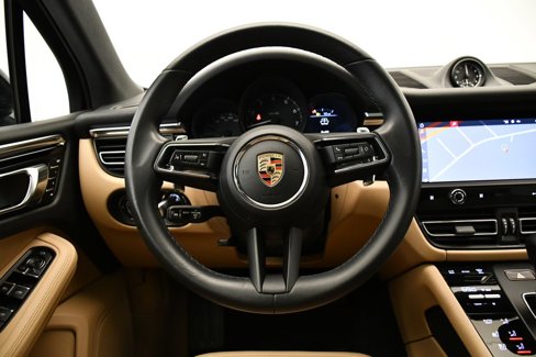 Used 2023 Porsche Macan Turbo image 27