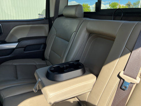 Used 2018 Chevrolet Silverado 1500 LTZ Z71 w/ LTZ Plus Package image 16