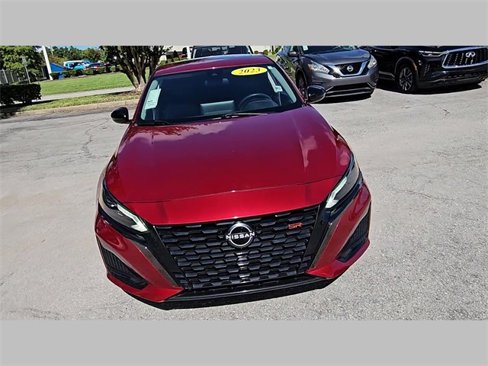 Used 2023 Nissan Altima 2.5 SR image 31