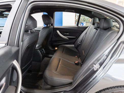 Used 2016 BMW 320i Sedan image 28