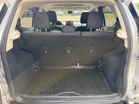 Used 2020 Ford EcoSport SE w/ SE Convenience Package image 12