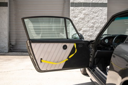 Used 1992 Porsche 911 Carrera image 30