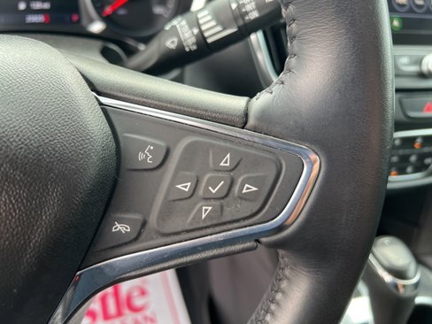 Used 2020 Chevrolet Equinox LT image 13