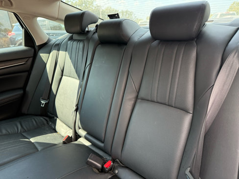Used 2018 Honda Accord EX-L image 6