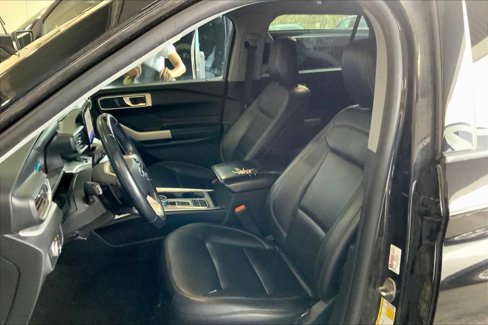 Certified 2020 Ford Explorer XLT w/ Equipment Group 202A image 7