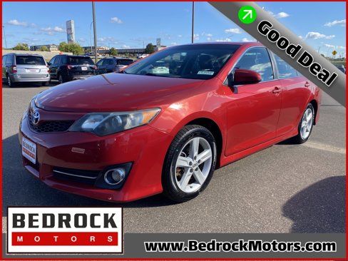 Used 2012 Toyota Camry SE image 1