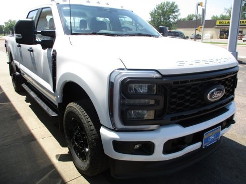 Used 2024 Ford F250 XL w/ STX Appearance Package image 4