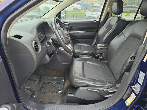 Used 2016 Jeep Compass Latitude image 17
