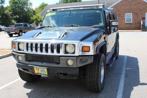 Used 2004 HUMMER H2 w/ Preferred Equipment Group image 1