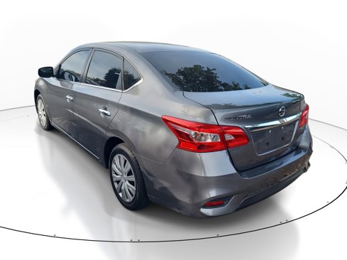 Used 2019 Nissan Sentra S image 7