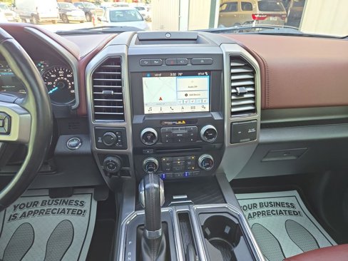 Used 2018 Ford F150 Platinum w/ Equipment Group 701A Luxury image 22