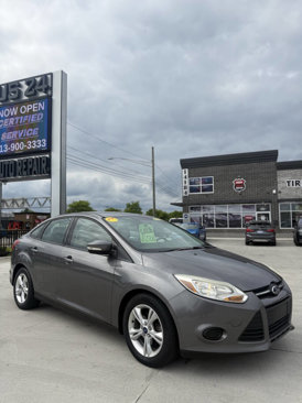 Used 2013 Ford Focus SE image 1