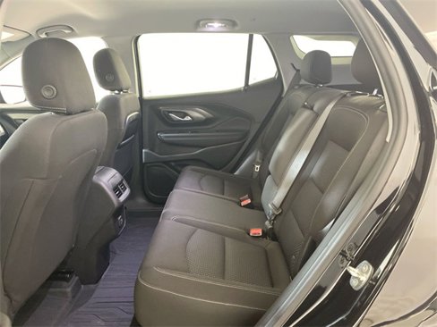 Used 2023 GMC Terrain SLE w/ Driver Convenience Package image 28