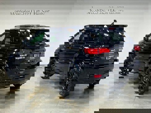Used 2018 Jeep Grand Cherokee Altitude image 3