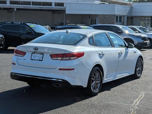 Used 2020 Kia Optima LX image 5