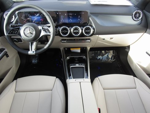 New 2025 Mercedes-Benz GLA 250 4MATIC image 33