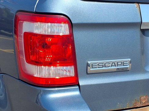 Used 2010 Ford Escape Limited image 22