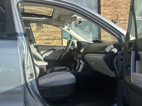 Used 2018 Subaru Forester 2.5i Premium image 13