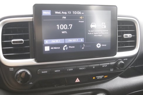 Certified 2022 Hyundai Venue SE image 21