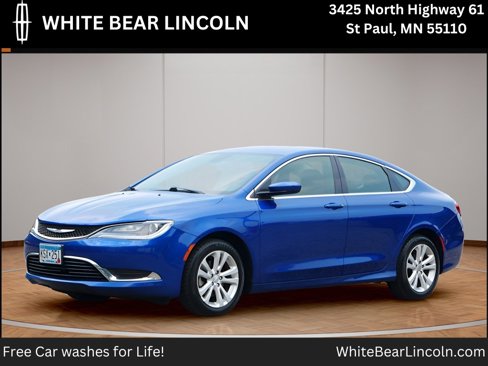 Used 2015 Chrysler 200 Limited image 1