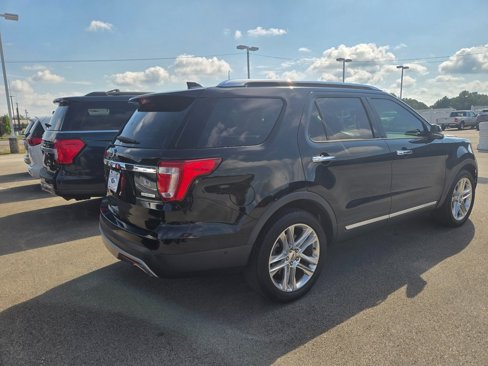 Used 2017 Ford Explorer Limited w/ Equipment Group 301A image 4